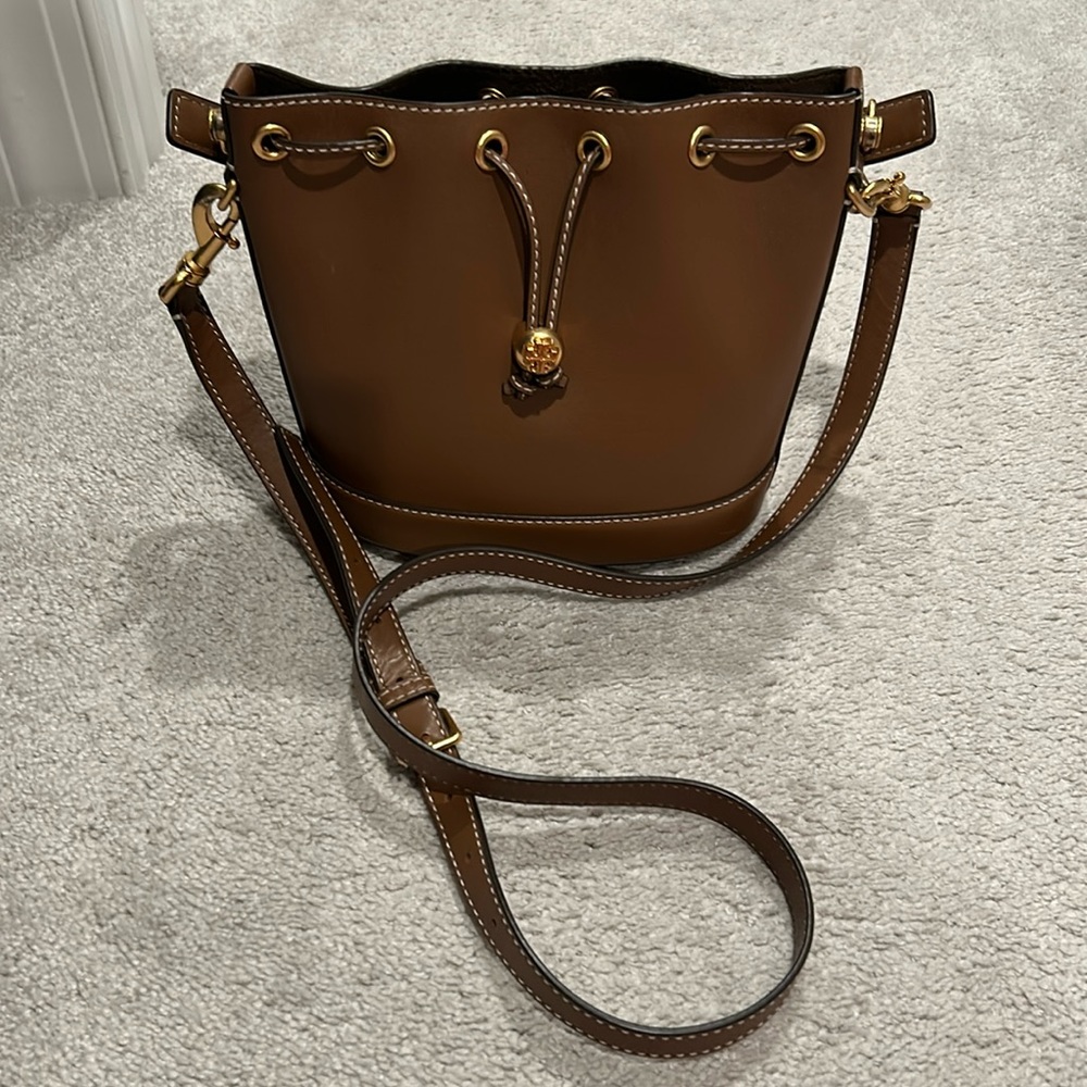 Tory Burch Camel bucket bag